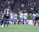 Cruz Azul golea a domicilio 4-0 a Rayados