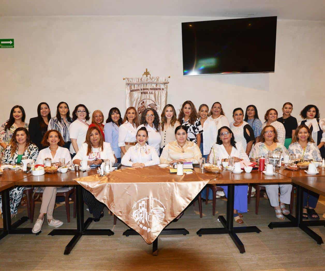 Asisten a su sexta sesión ordinaria