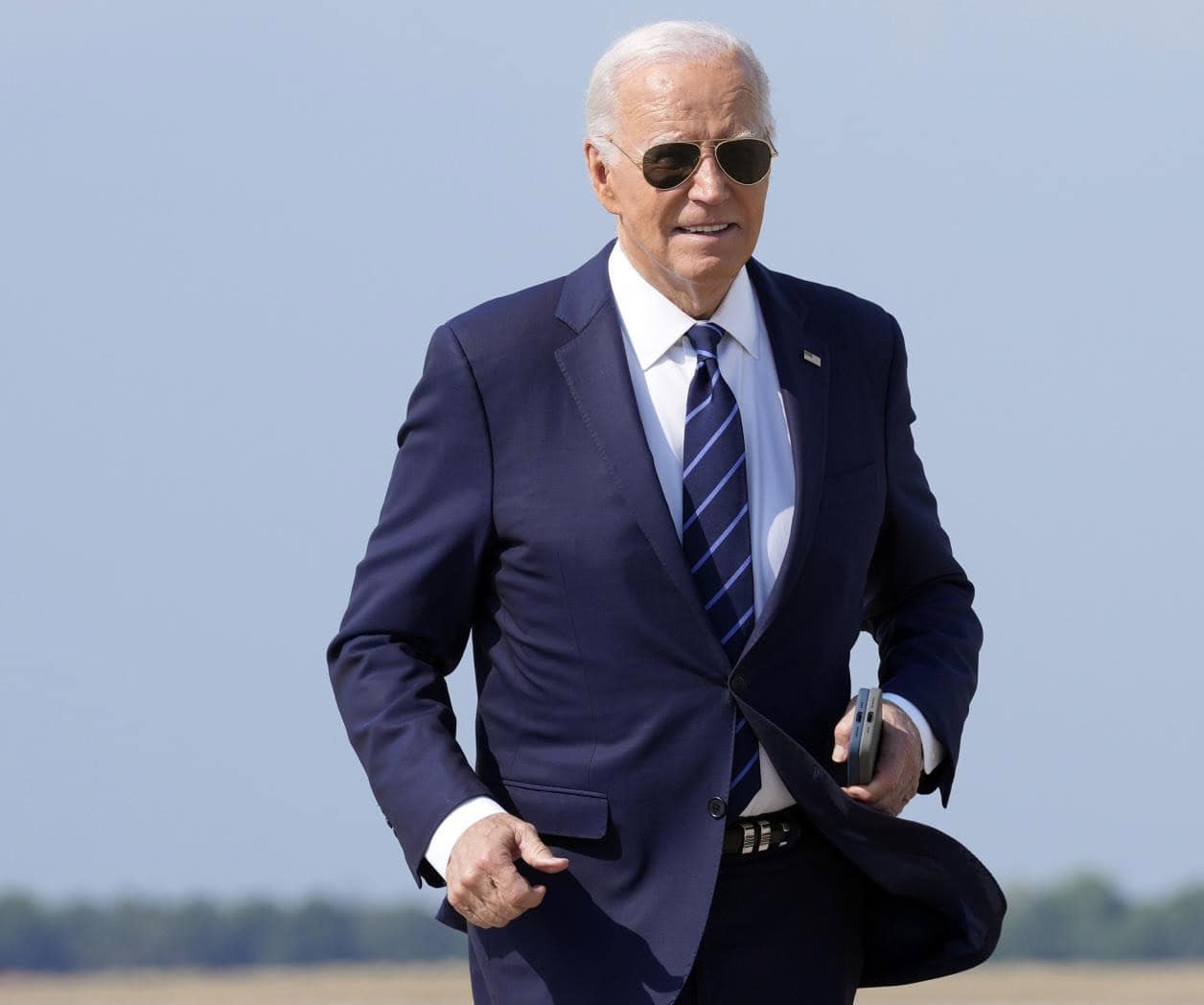 Cuestionan designación de Biden como candidato