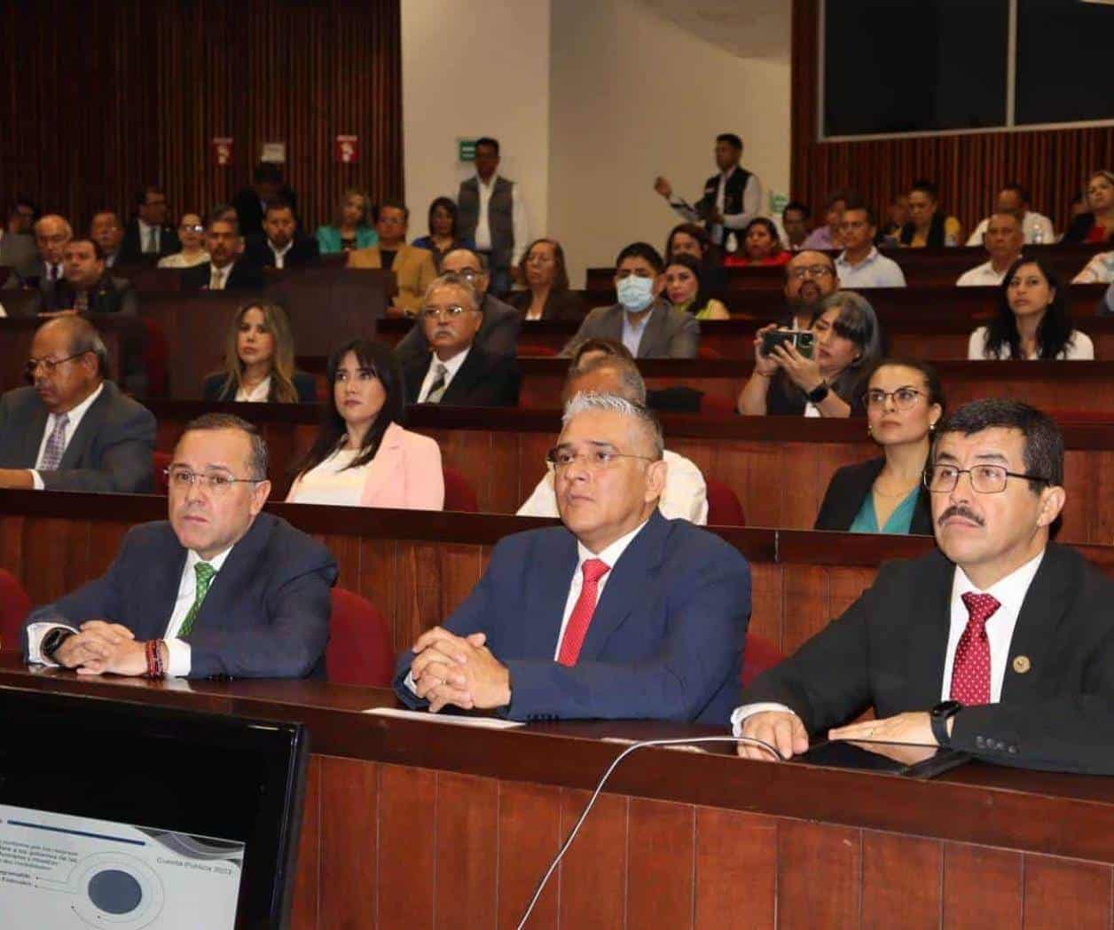 Capacita Auditoría a personal de la UAT