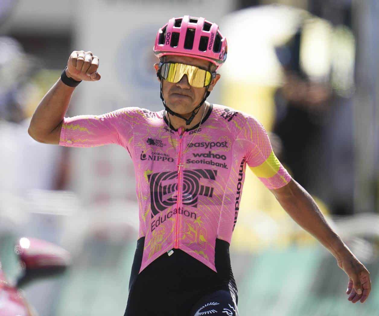 Richard Carapaz gana la 17ma etapa del Tour de Francia