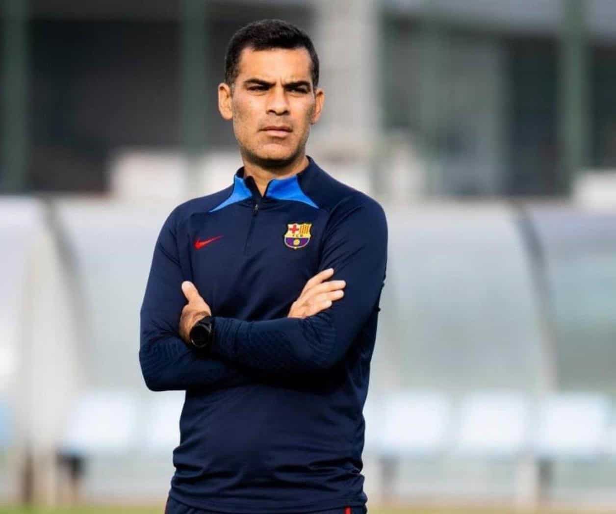 Barcelona anuncia salida de Rafael Márquez de la institución