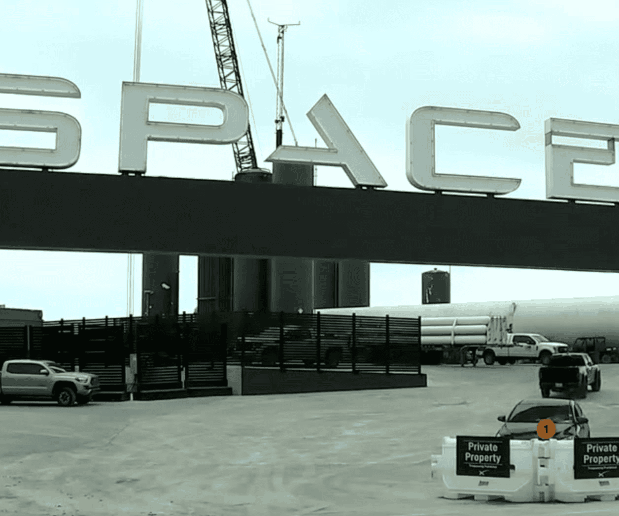 Planea Musk trasladar a Texas sede de SpaceX Planea Musk trasladar a Texas sede de SpaceX