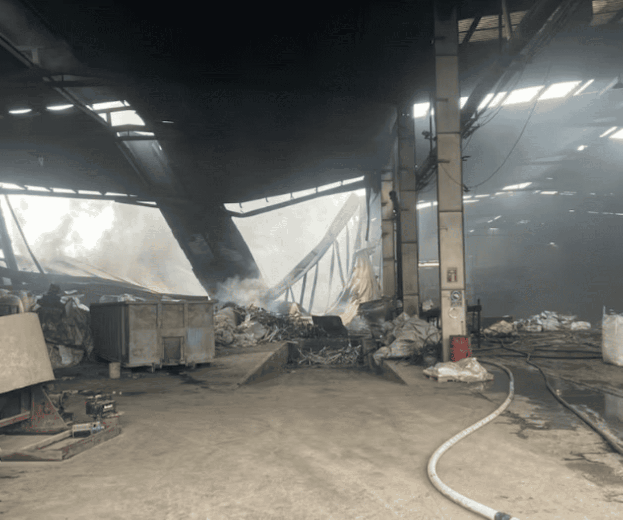 Incendio de bodega en Escobedo, Nuevo León; no hay lesionados