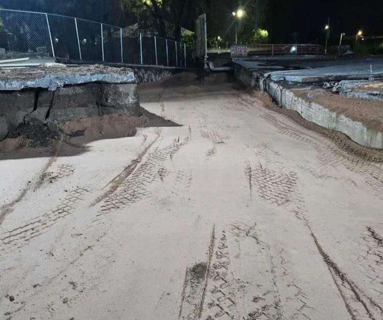 Rellenan megasocavón en Guadalajara