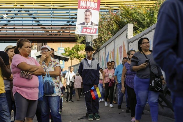 La jornada se alarga a la espera de los resultados electorales en Venezuela