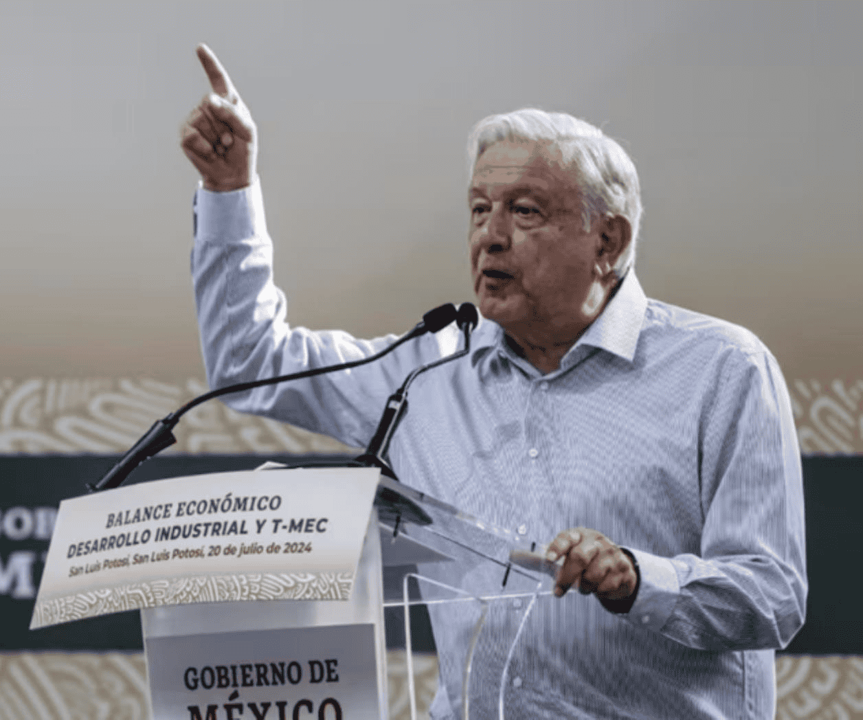 Claudia es una mujer excepcional: AMLO