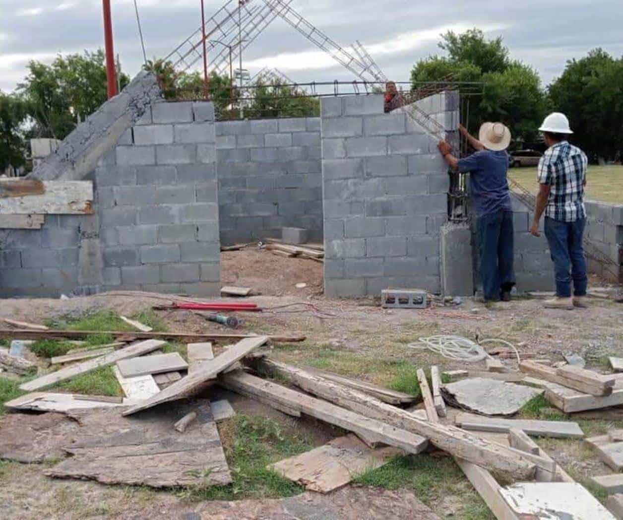 Trabajan rotarios en instalaciones deportivas