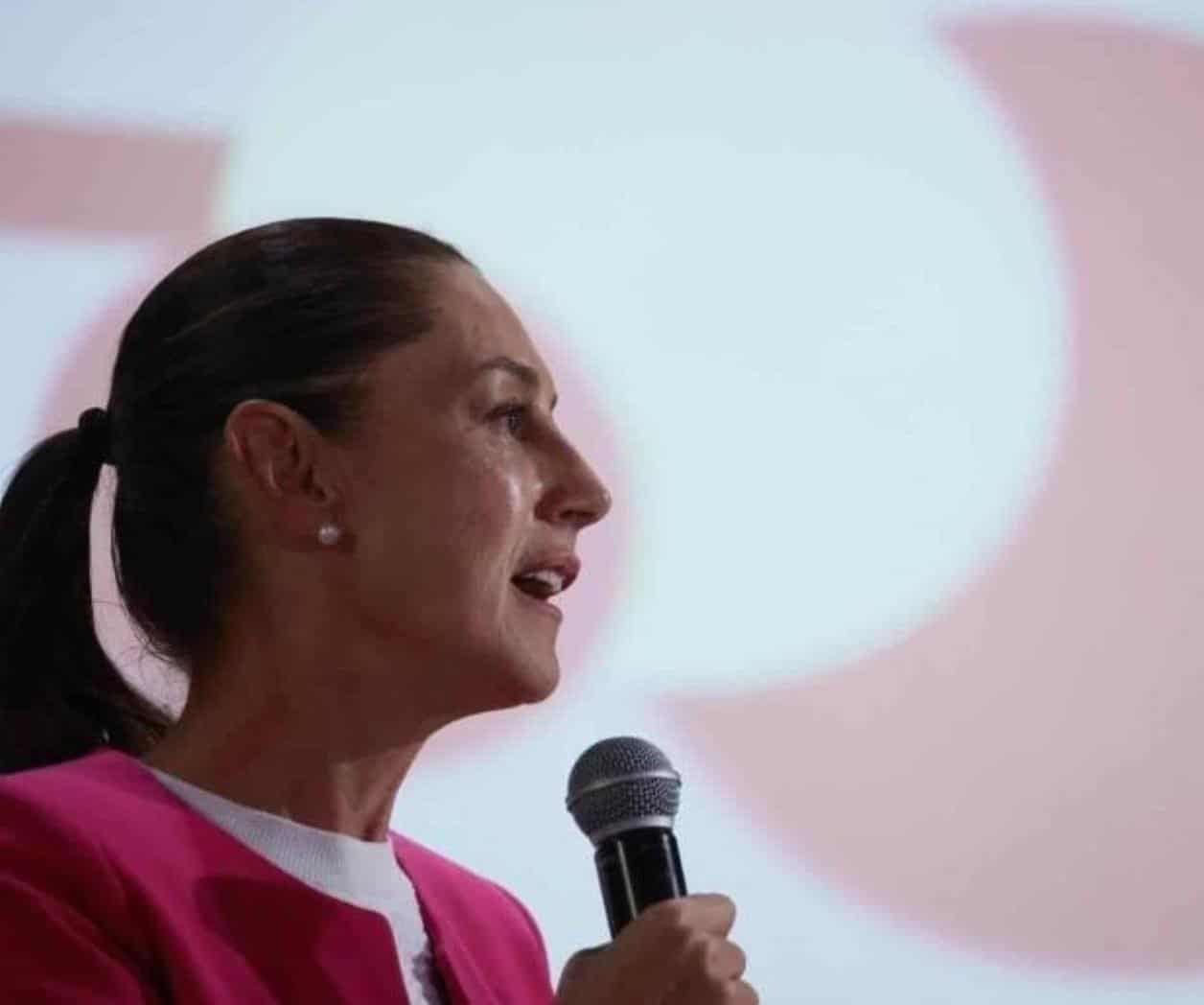 Se compromete Sheinbaum a que Ayotzinapa será tema central Se compromete Sheinbaum a que Ayotzinapa será tema central