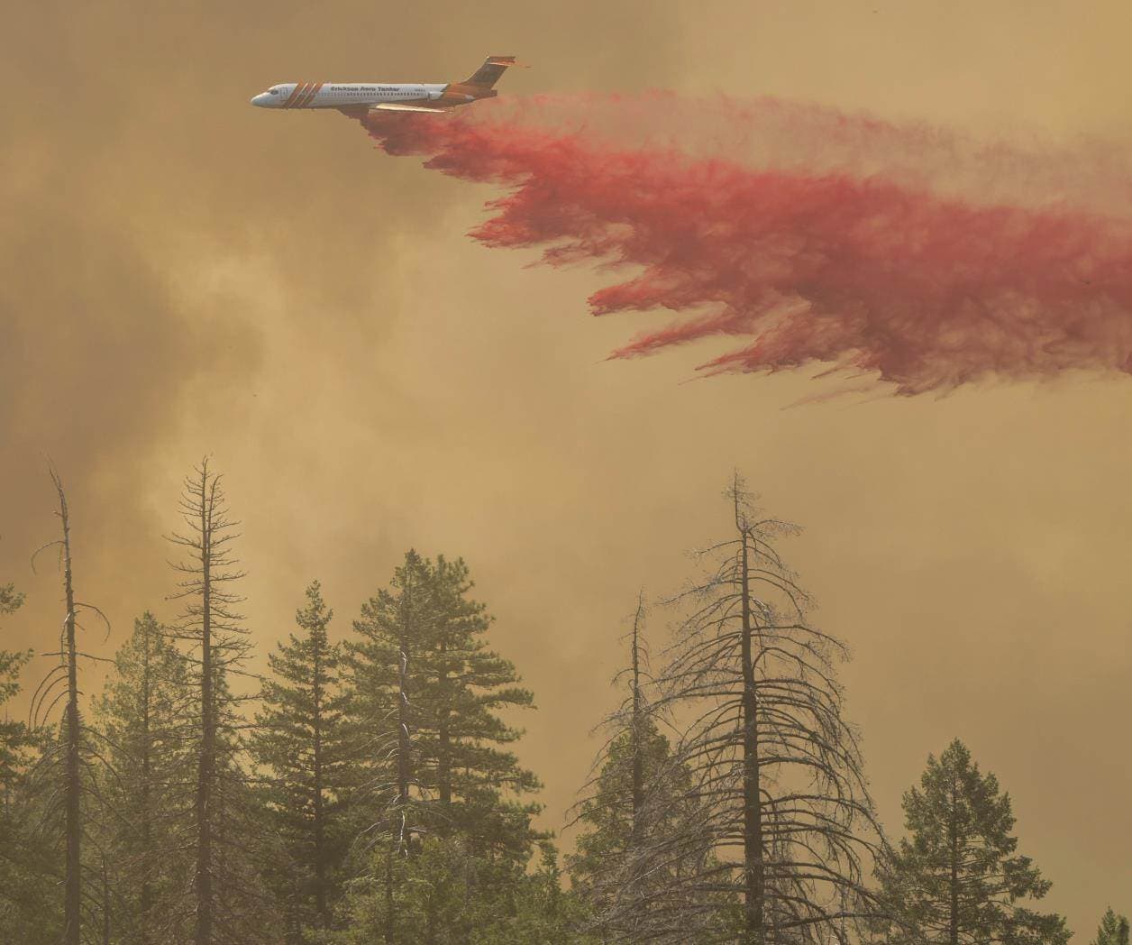 Incendios avanzan en el oeste de EUA