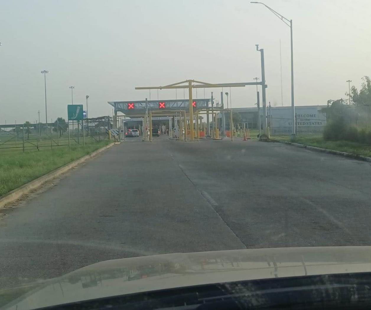 Acechan carretera a puente internacional