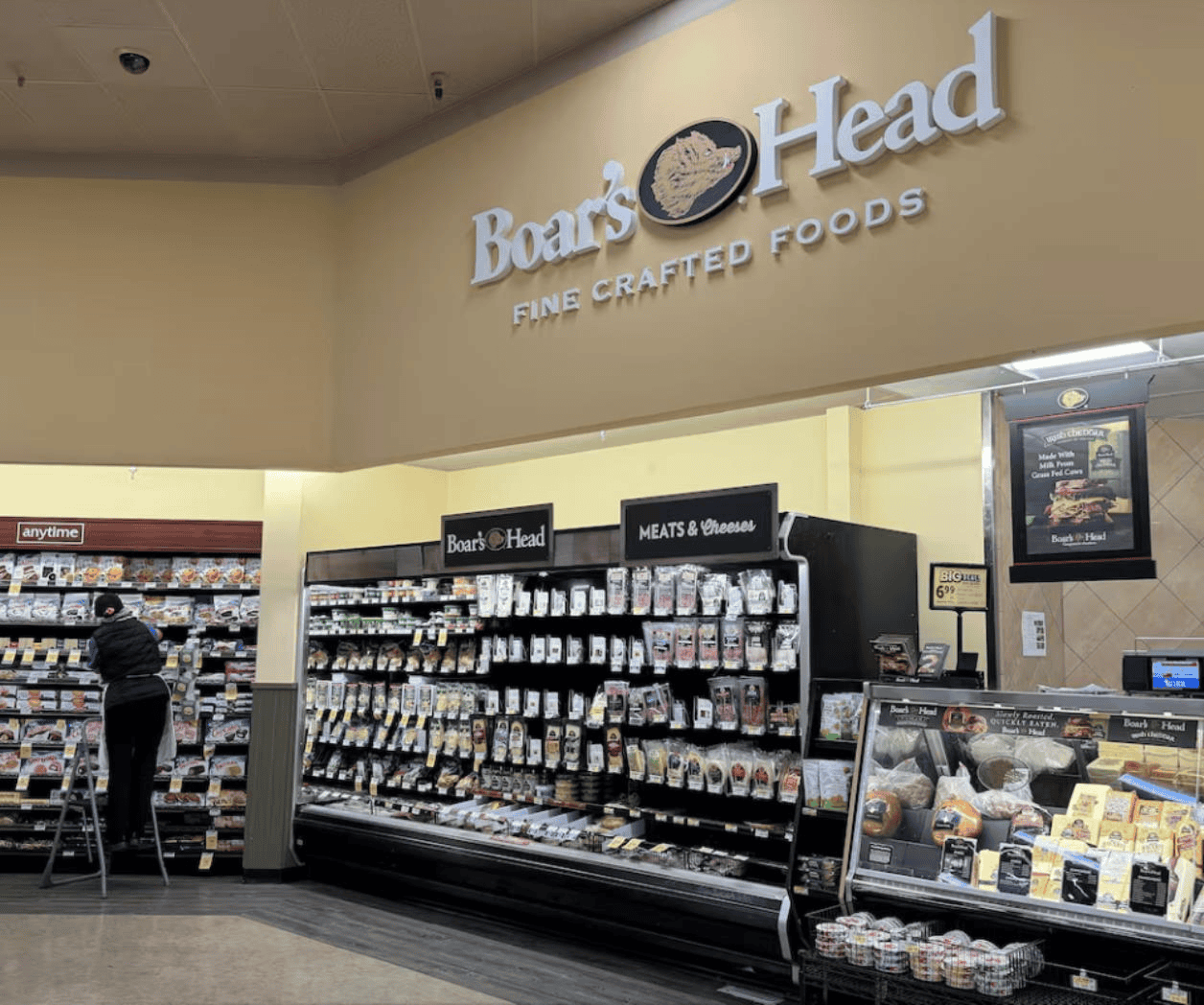 Retiran carnes frías por posible contaminación