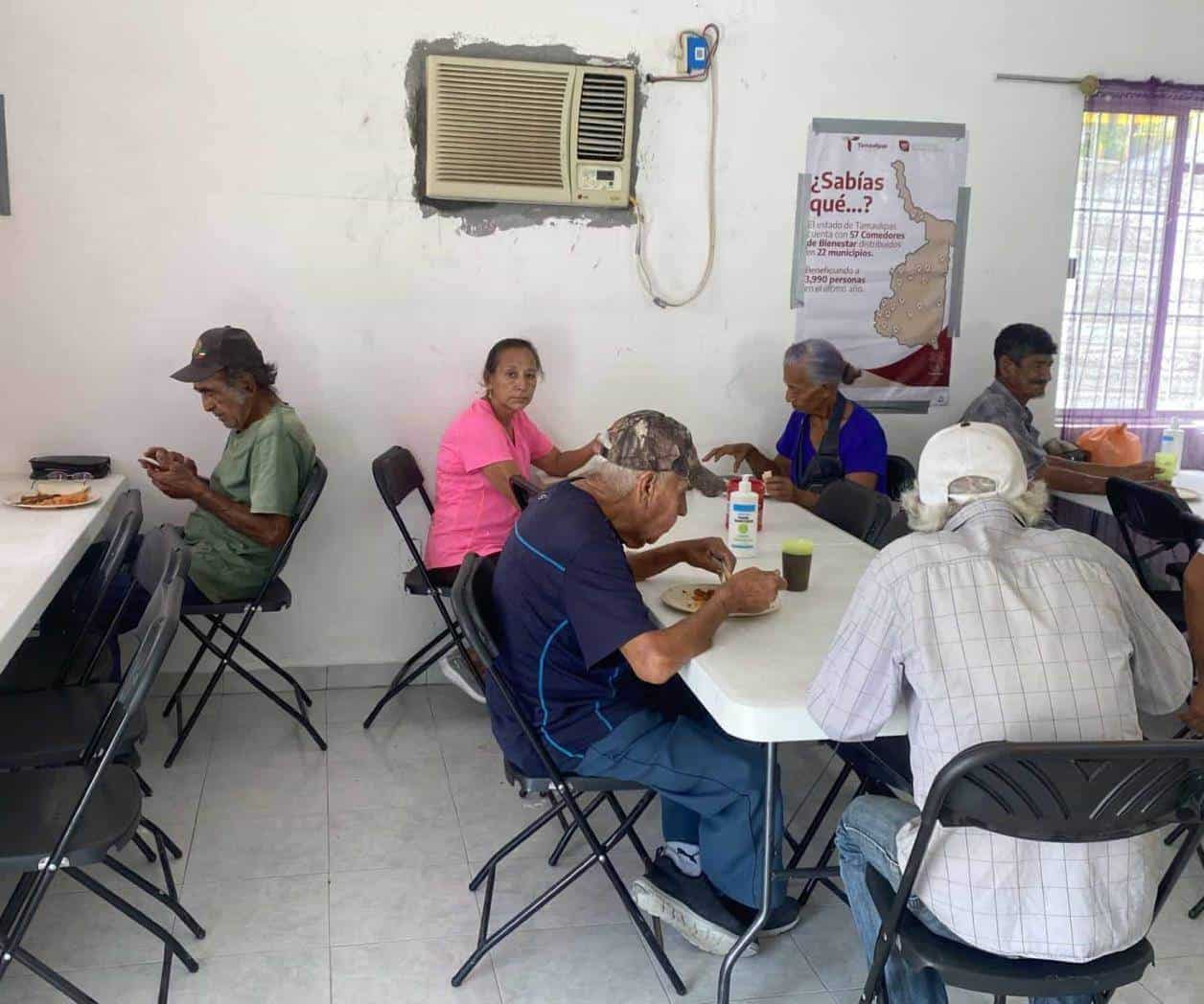 Otorgan comidas gratuitas Otorgan comidas gratuitas