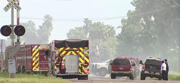 Viven momentos de tensión por incendio en un negocio