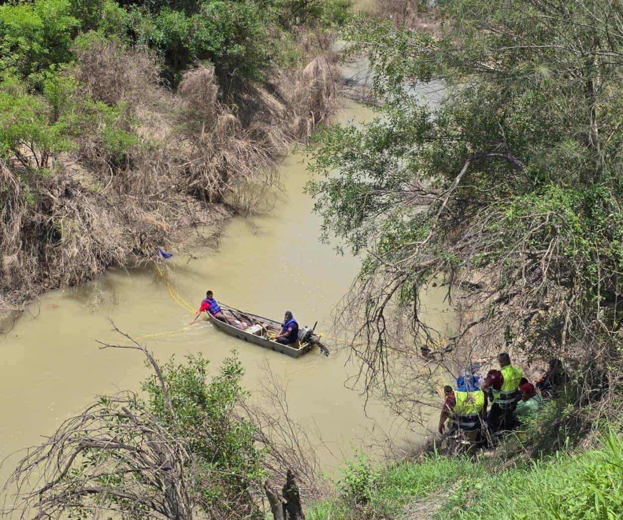 Continúa búsqueda de joven arrastrado por la corriente del Río Conchos