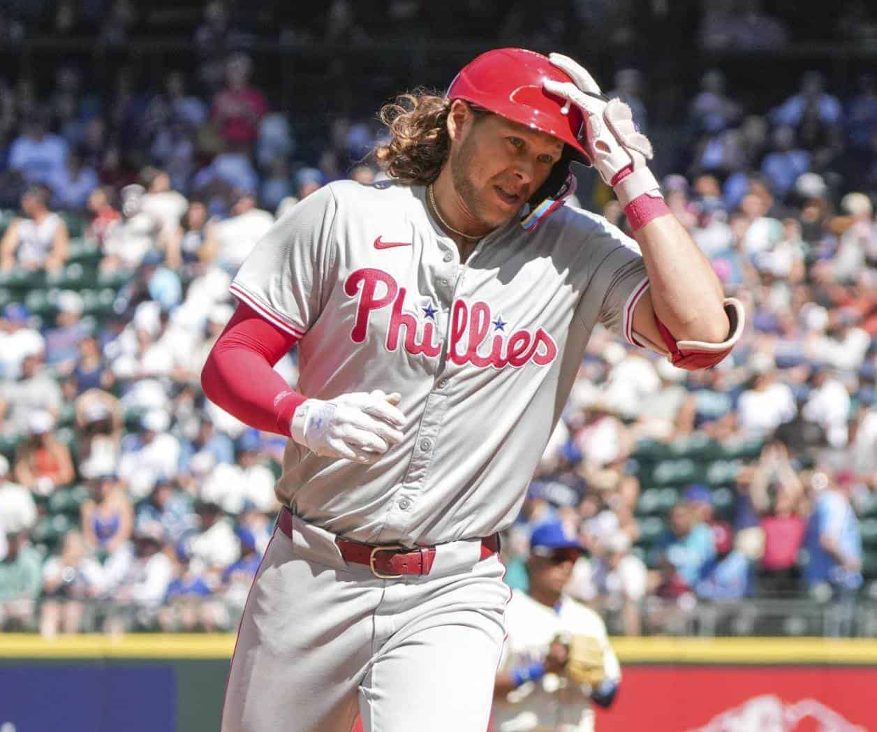 Sólida salida de Wheeler pone fin a la racha perdedora de Filis