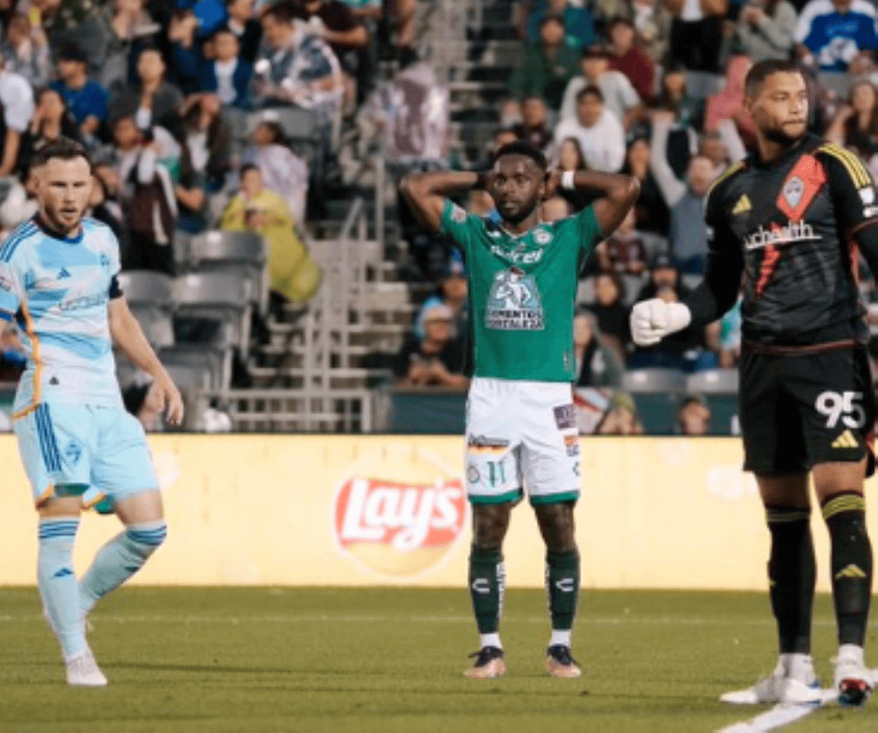 León queda fuera; cae ante Colorado