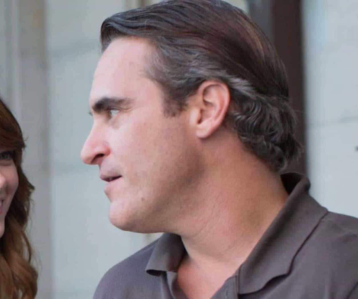 Productora defiende elección de Phoenix para cinta gay Productora defiende elección de Phoenix para cinta gay