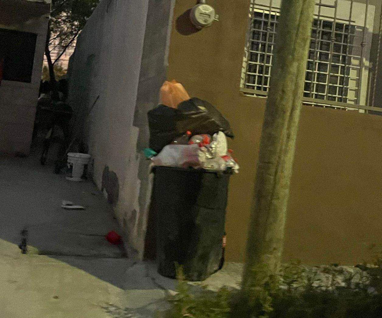 Denuncian ausencia de recolectores de basura en Colonia Campestre Itavu
