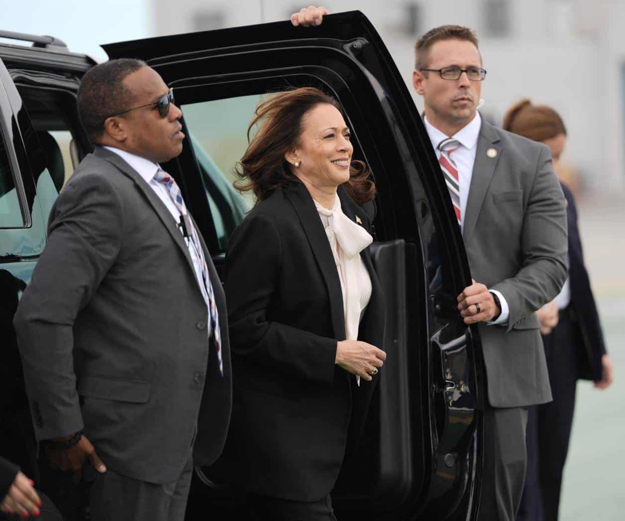 Entusiasma Harris a hispanos en EU Entusiasma Harris a hispanos en EU