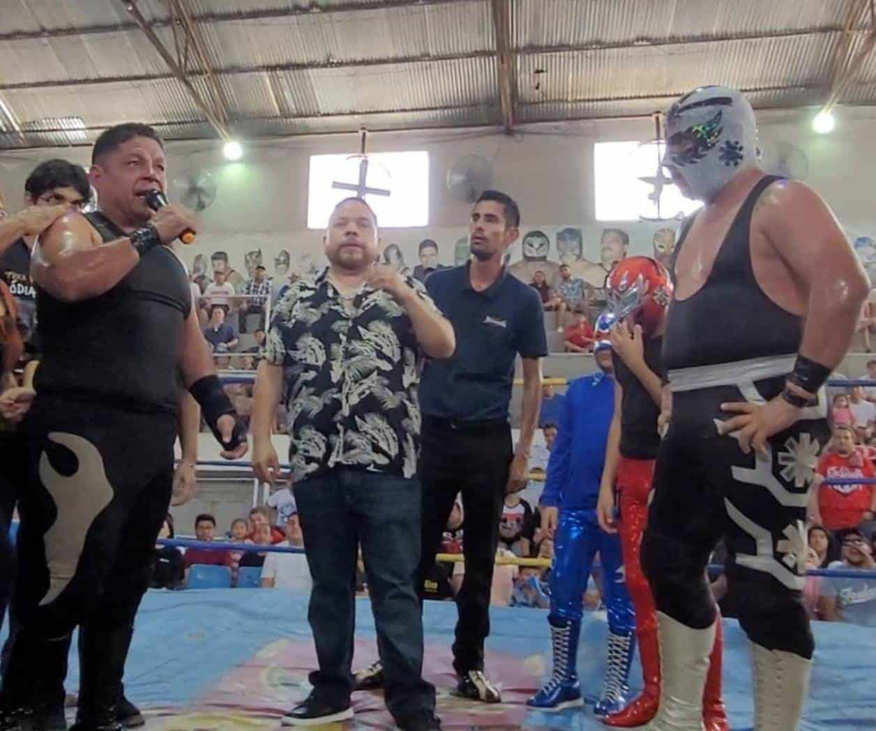 ¡Otra máscara a la colección!