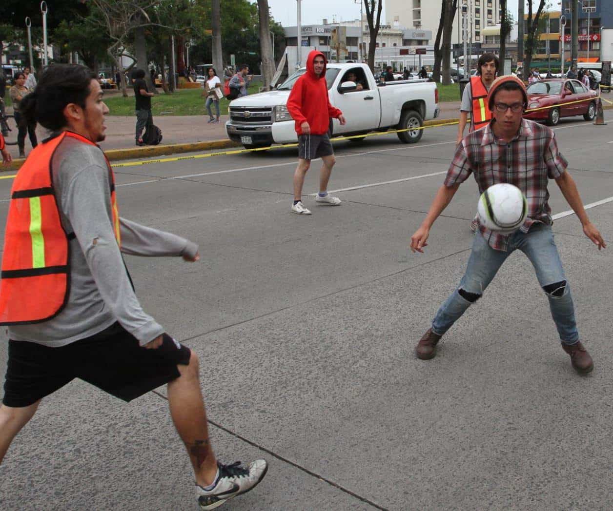 Usar calles para cascaritas será multado en Zapopan