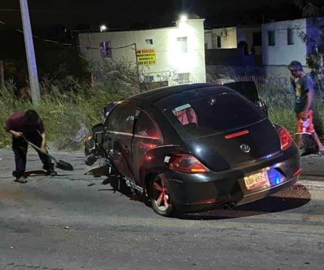 Destroza ‘bocho’ en libramiento