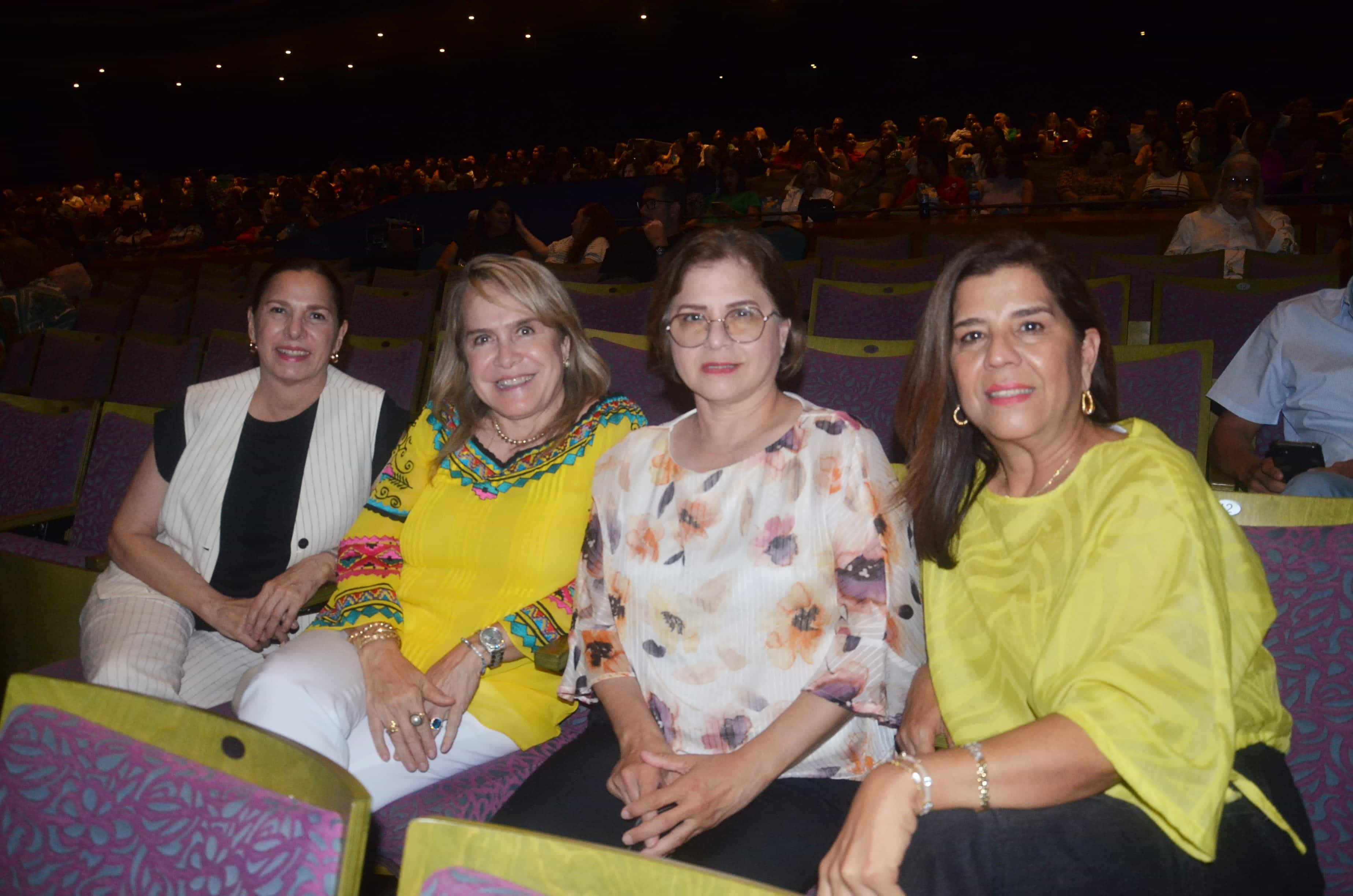 Elsa Munguía, Claudia Balderas, Ofelia y Elsa Ramírez.