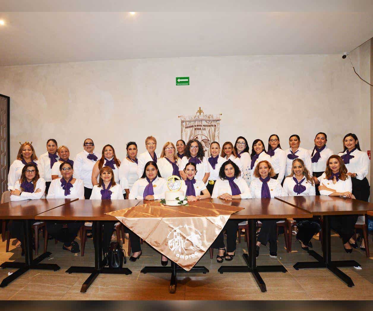 Celebran sesión de aniversario en AMPRAC Celebran sesión de aniversario en AMPRAC