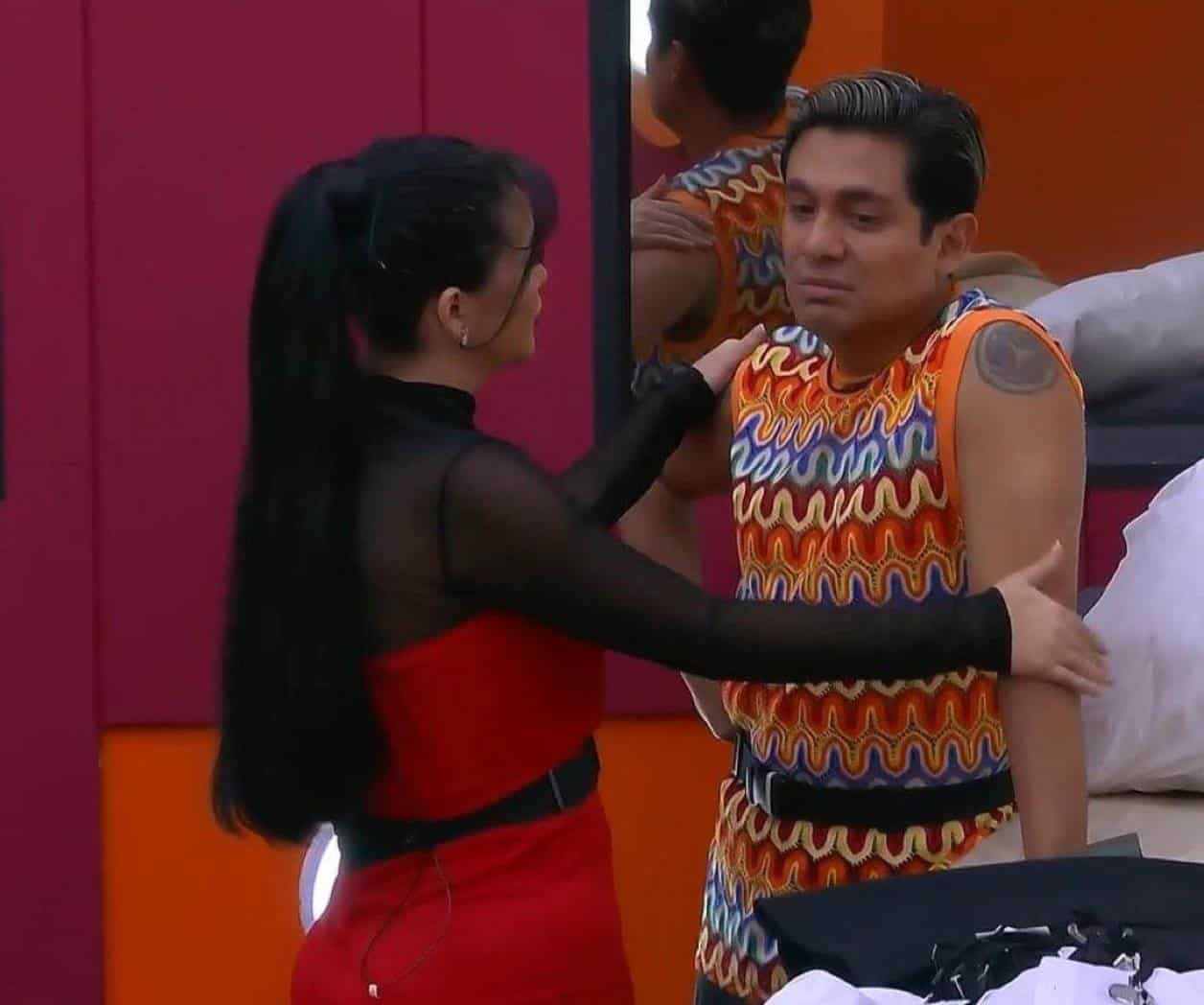 Pierde miles de seguidores