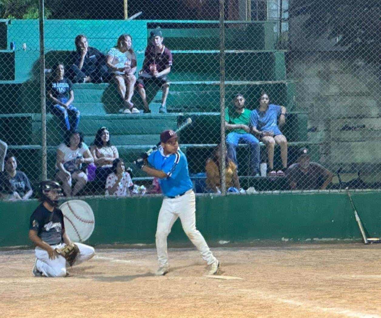 ¡A un triunfo de la corona!