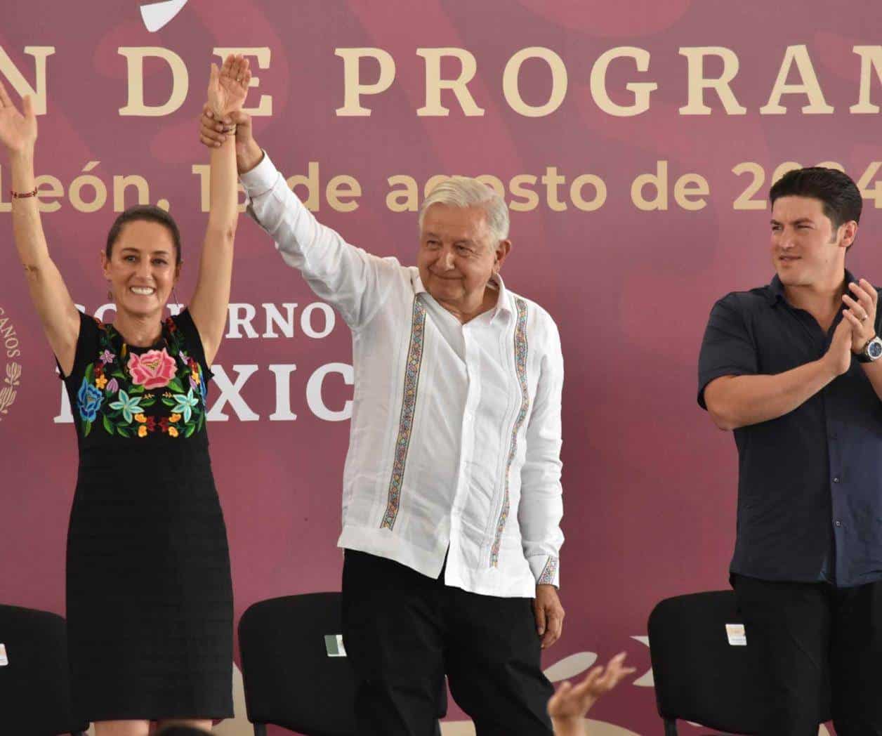 López Obrador y Claudia Sheinbaum recorren los 32 estados