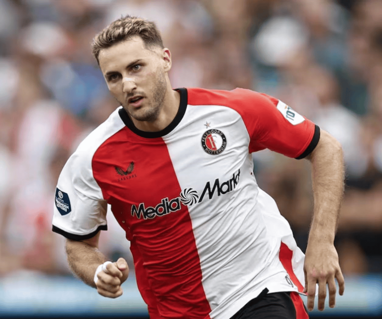 Santiago Giménez con oferta formal de un equipo de la Premier League Santiago Giménez con oferta formal de un equipo de la Premier League