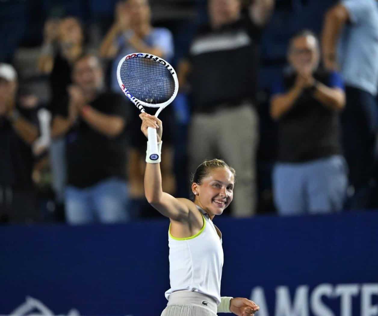 Erika Andreeva sorprende a Danielle Collins en Abierto GNP