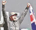 Se motiva Lewis Hamilton con W15