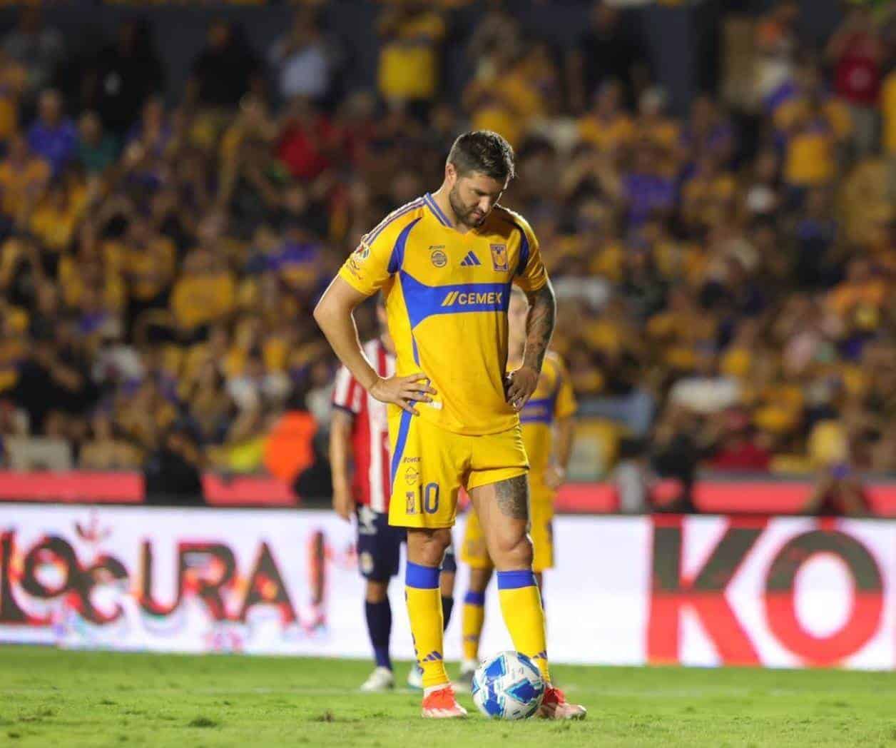 Tigres deja escapar el triunfo y empata ante Chivas Tigres deja escapar el triunfo y empata ante Chivas