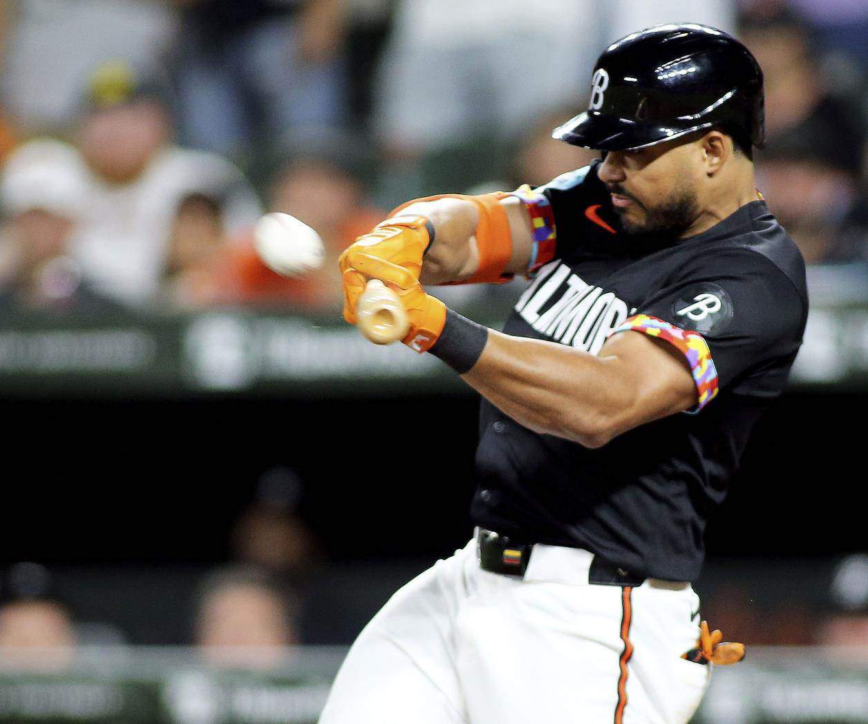 Con ´grand slam´ de Santander, Orioles se imponen a los Astros