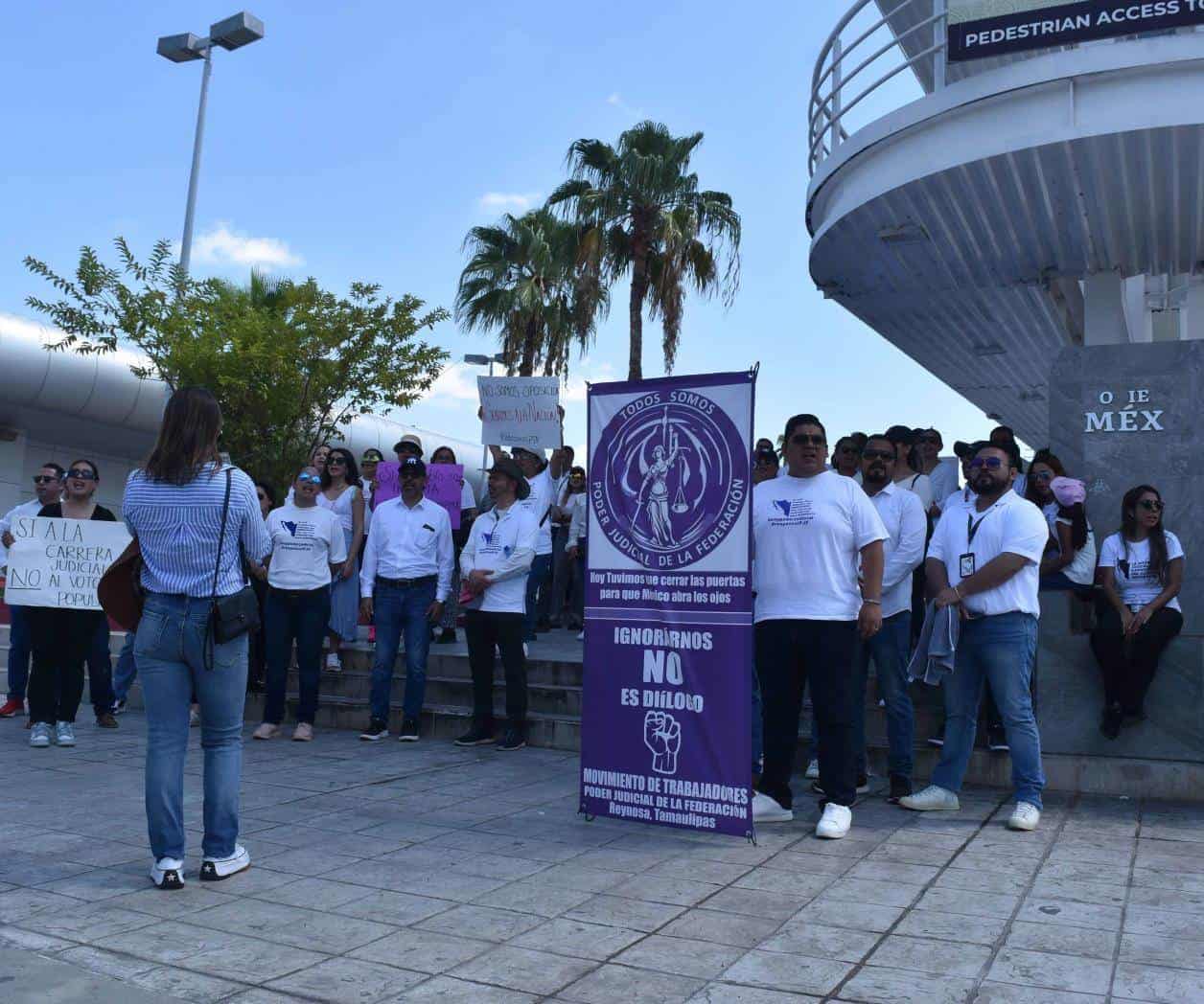 Defienden con protesta carrera jurídica en PJF