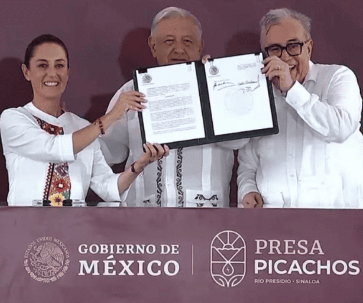 Respaldan AMLO y Sheinbaum a Gobernador de Sinaloa