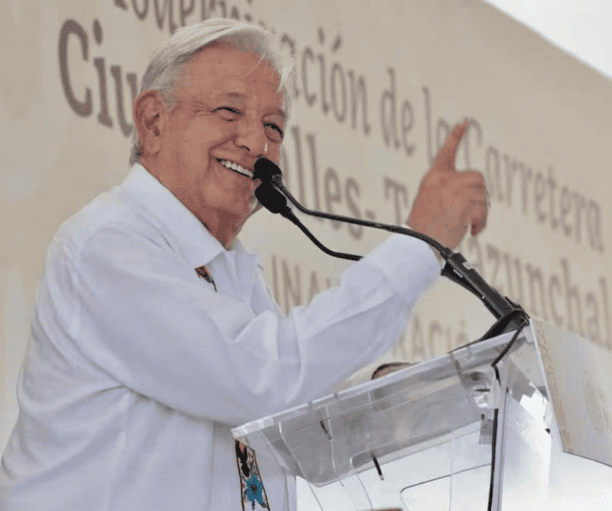 AMLO anuncia entrega de certificados a opositores por portarse bien