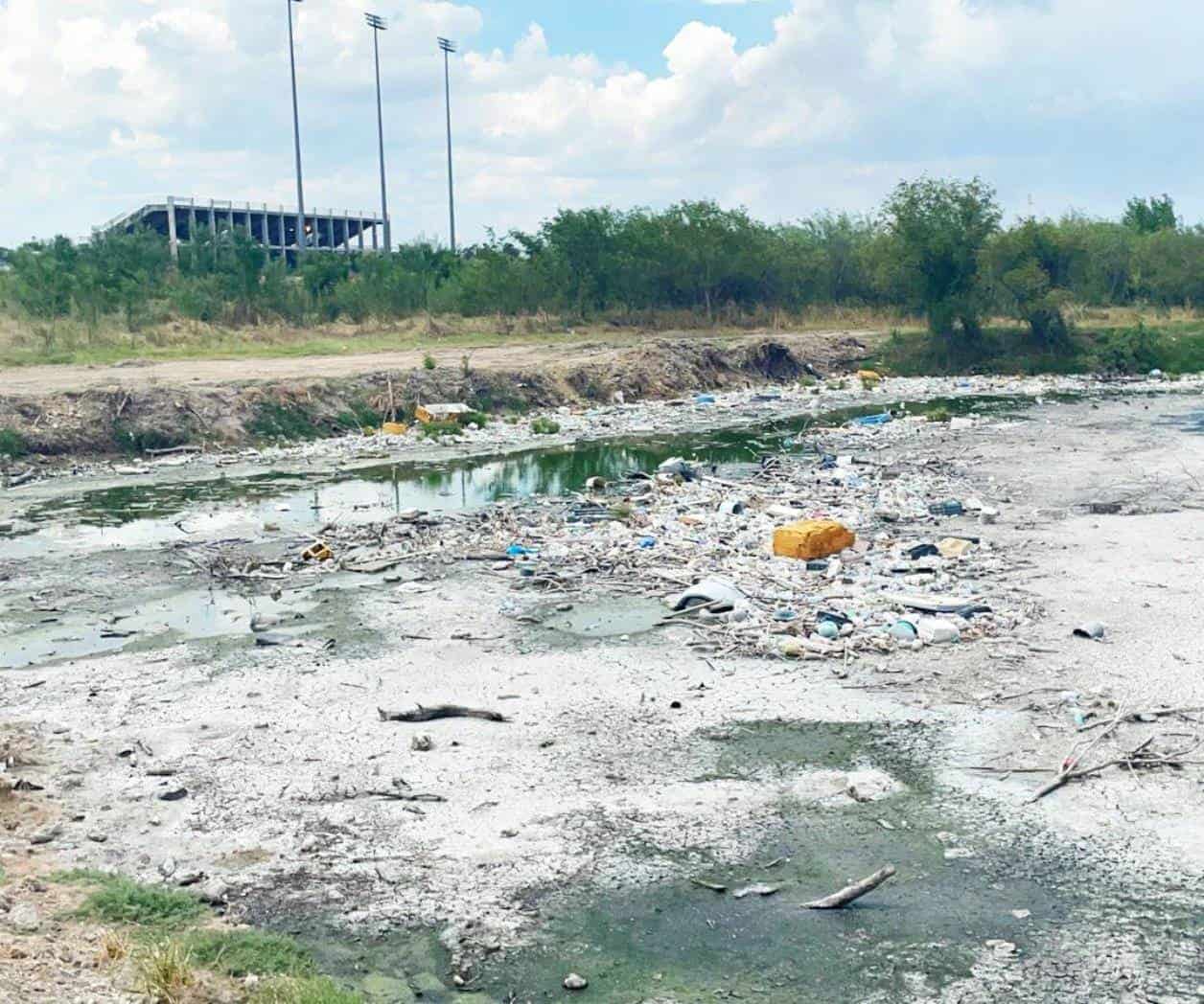 Falta de agua revela daño a Laguna La Escondida Falta de agua revela daño a Laguna La Escondida