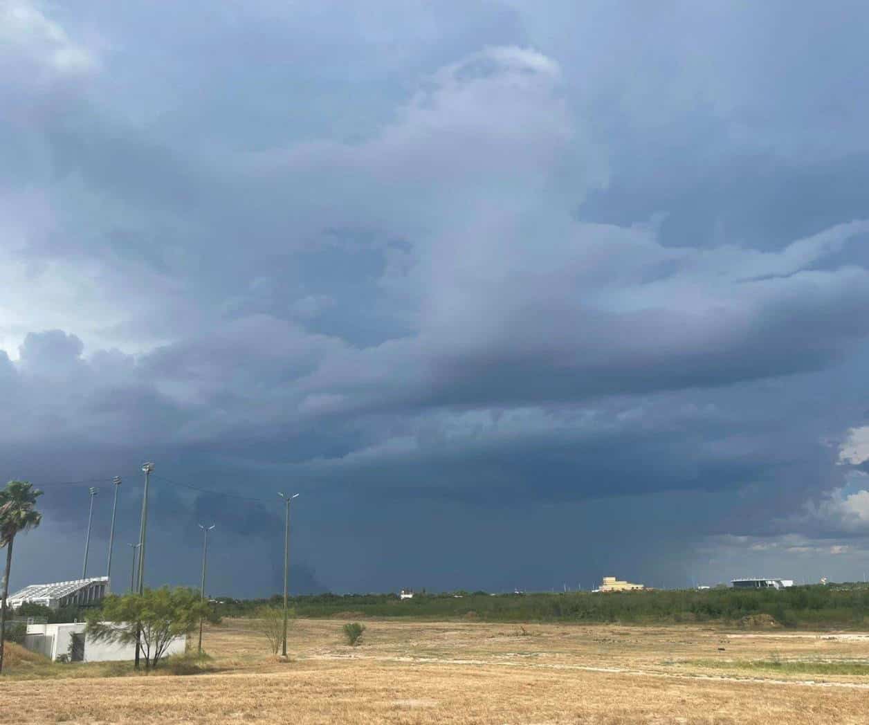 Suaviza lluvia la ola de calor en Reynosa