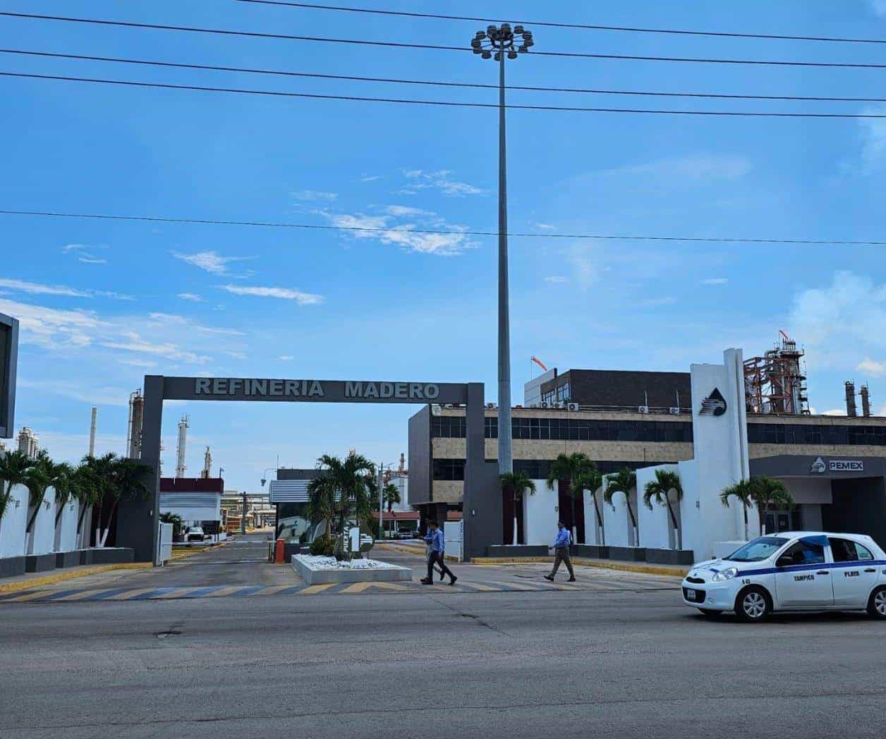 Dos intoxicados por fuga de ácido Sulfhídrico en Refinería Madero