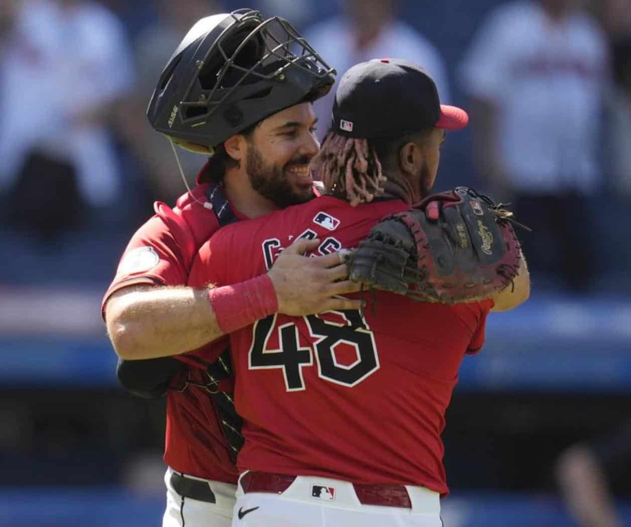 Emocionante duelo entre Guardianes de Cleveland y Reales de Kansas City