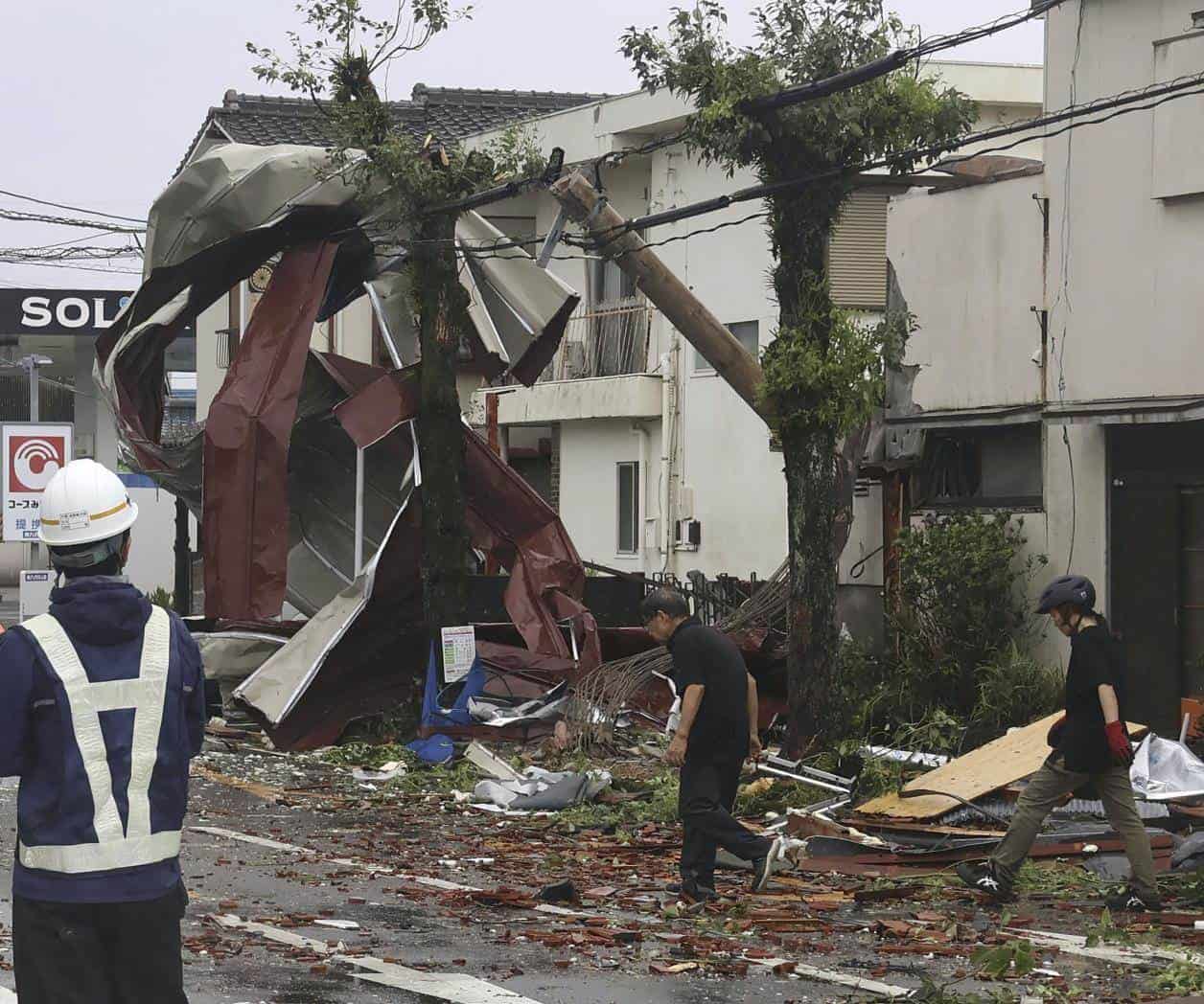 Tifón Shanshan azota Japón con lluvias torrenciales y vientos fuertes