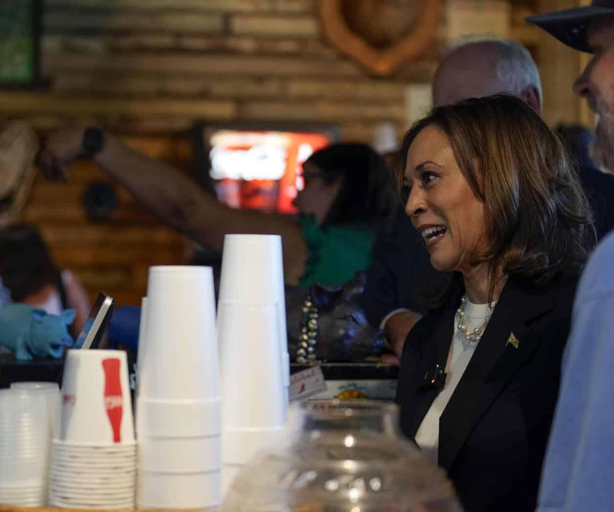 Apagarán micrófonos entre intervenciones en el debate Apagarán micrófonos entre intervenciones en el debate