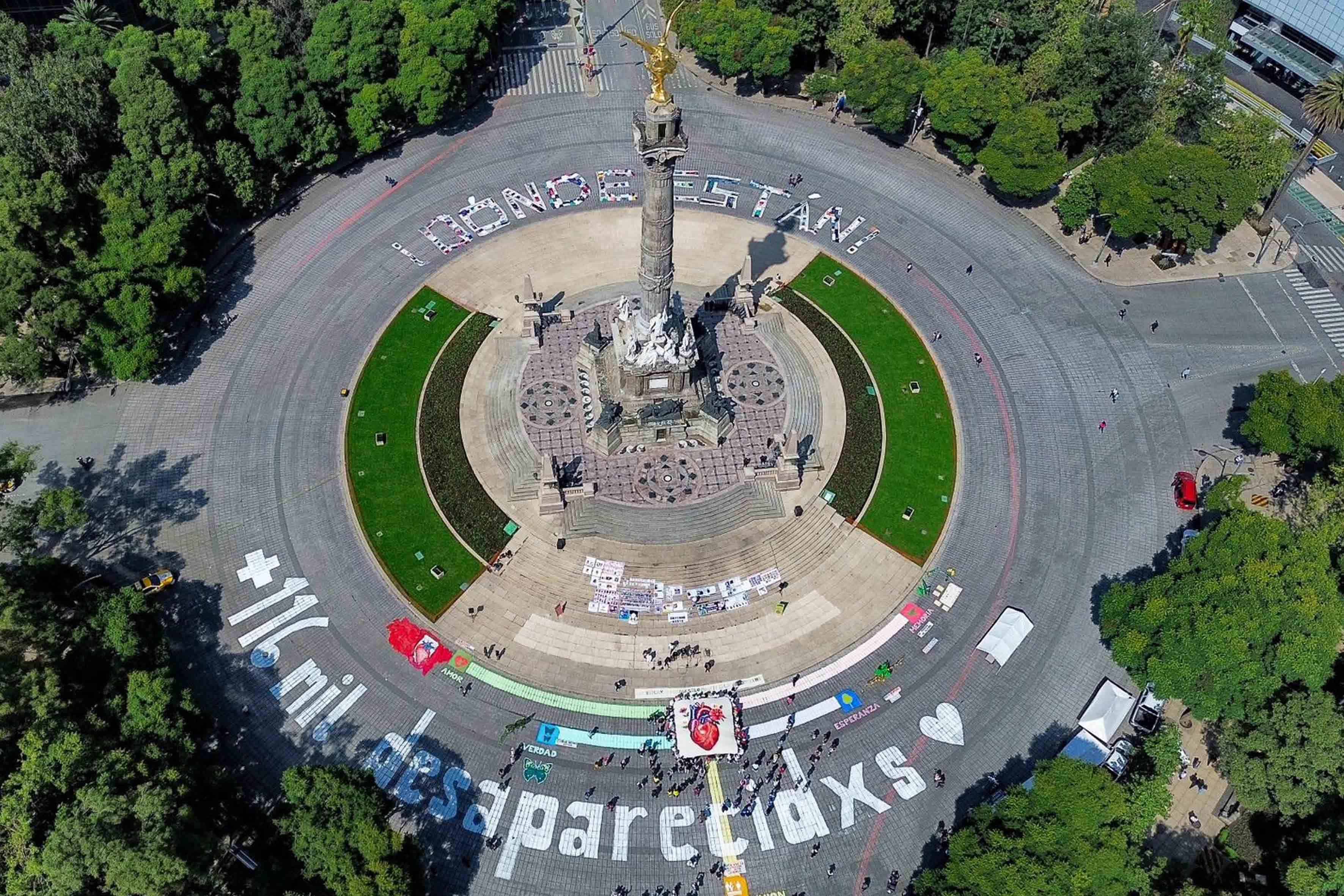 Se movilizan en CDMX en conmemoración del Día Internacional de víctimas de desaparición