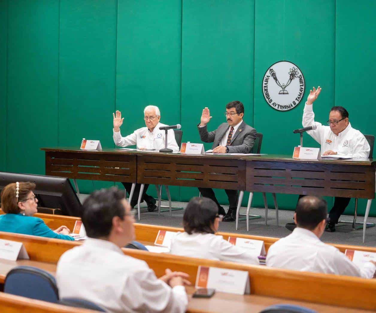 Fortalece la UAT su crecimiento: rector Fortalece la UAT su crecimiento: rector