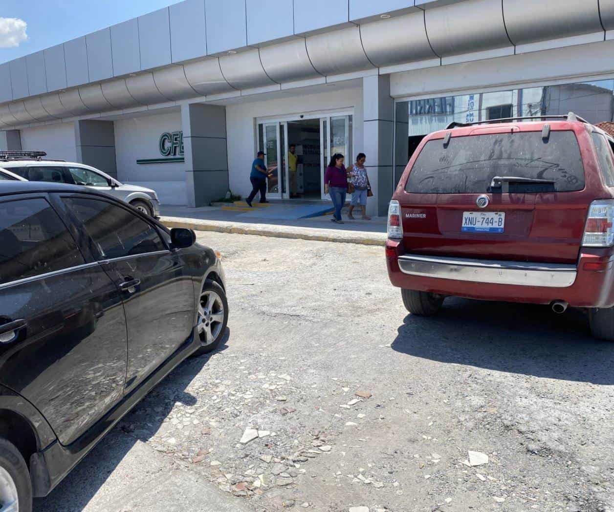 De terror los cajones de estacionamiento en CFE Río Bravo De terror los cajones de estacionamiento en CFE Río Bravo