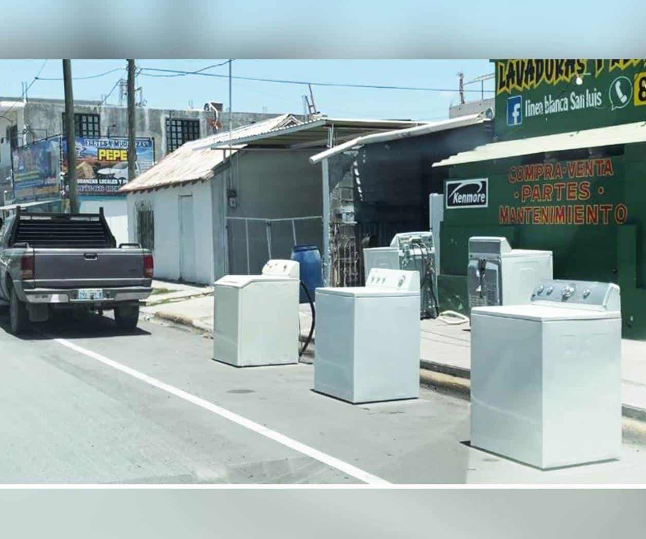 Comercios de Reynosa invaden la vía pública